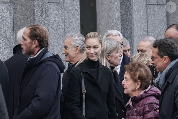 Andrea Casiraghi, Beatrice Borromeo et la princesse Caroline de Hanovre - Obsèques de Fernanda Biffi Casiraghi (99 ans), mère de Stefano Casiraghi, à Fino Mornasco, Italie, le 9 décembre 2024. © Emanuele Roberto De Carli/IPA via ZUMA Press/Bestimage