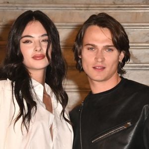 C’est l’éloignement qui lui a fait réaliser à quel point il lui manquait.
Deva Cassel, Saul Nanni - L'équipe de la série "Le Guépard" à Rome pour la première Photo par SGP / BESTIMAGE