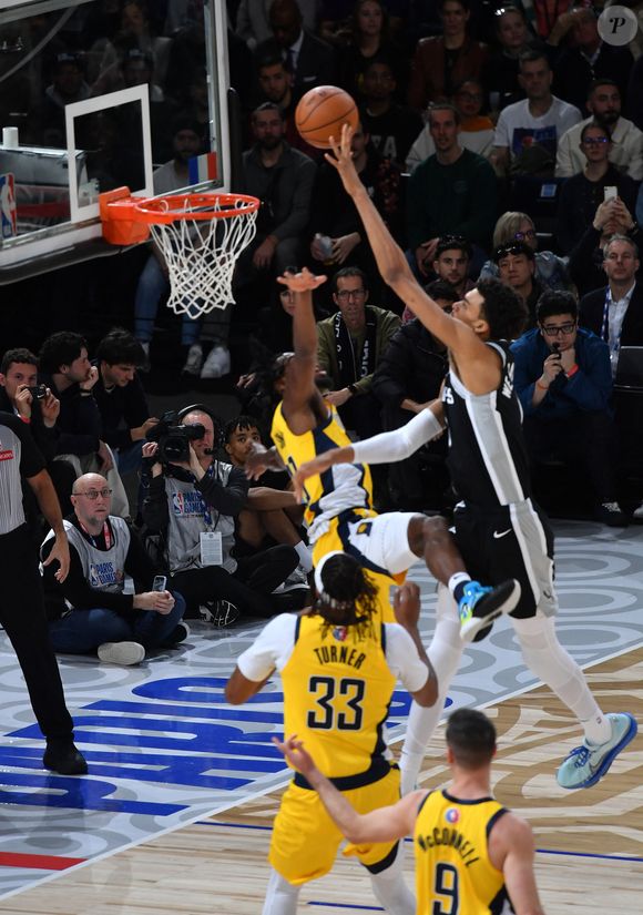 Victor Wembanyama lors du match "San Antonio Spurs - Pacers Indiana (98-136)" dans le cadre des NBA Paris Games 2025 à l'Accord Arena Bercy à Paris, le 26 janvier 2025.
© Ramsamy Veeren/Bestimage