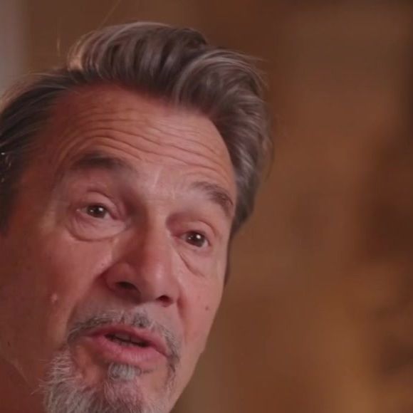 Fort de cet équilibre familial, Florent Pagny continue d’avancer avec énergie, entre prudence et joie de vivre.

Capture d'écran de l'émission "Sept à Huit" diffusée le 31 août 2025.