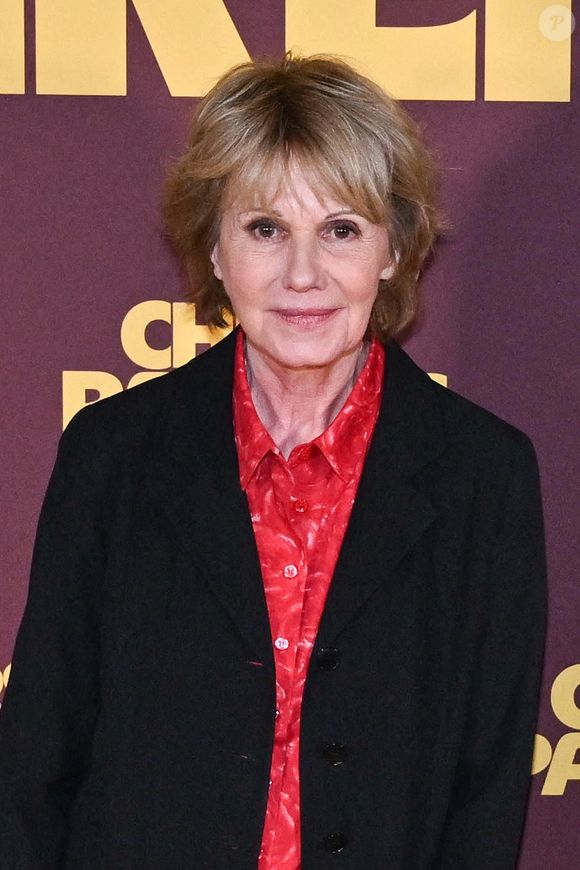 Miou-Miou pose lors du photocall de la première de 'Chers Parents' à l'UGC Bercy à Paris, France, le 16 février 2026. Photo par Christophe Meng/ABACAPRESS.COM