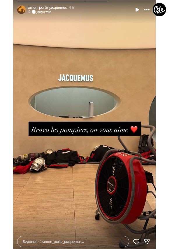 Heureusement, la façade est intacte, et surtout, aucun blessé n'est à déplorer dans cette adresse devenue un passage incontournable pour toutes les fashionistas de la capitale.

Les pompiers interviennent à la boutique Jacquemus à Paris