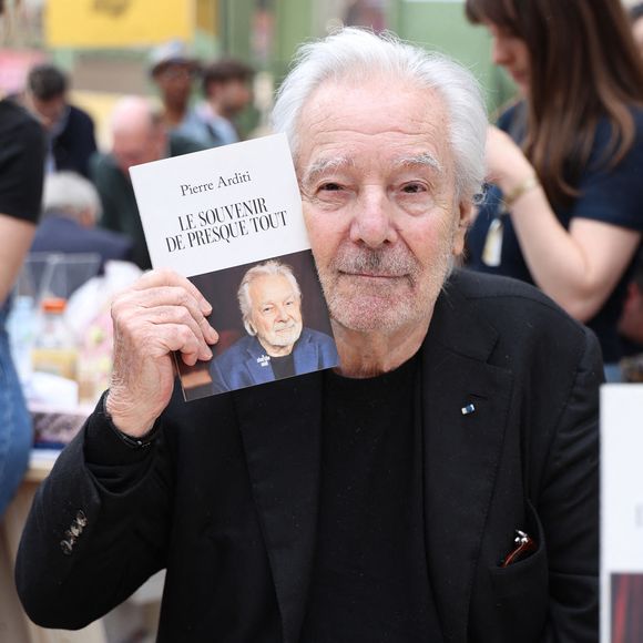 Pierre Arditi lors du Festival du livre le 19 Avril 2026

Denis Guignebourg/BestImage