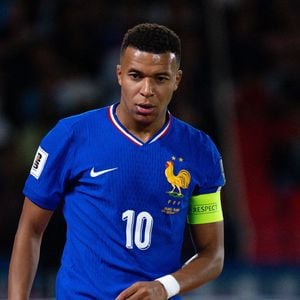 analyse sa carrière et parle aussi d'amour

Kylian Mbappé - Match de qualification pour la Coupe du Monde 2026 entre la France et l'Islande (2-1) au Parc des Princes à Paris le 9 septembre 2025.© Federico Pestellini / PsnewZ / Bestimage
