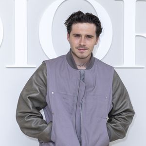 Une brouille persiste avec son fils aîné, Brooklyn Beckham, depuis plusieurs mois.

Brooklyn Beckham - Photocall du défilé DIOR "Collection Homme Prêt-à-Porter Printemps/Eté 2025" lors de la Fashion Week de Paris, le 21 juin 2024.
© Borde/Rindoff/Bestimage