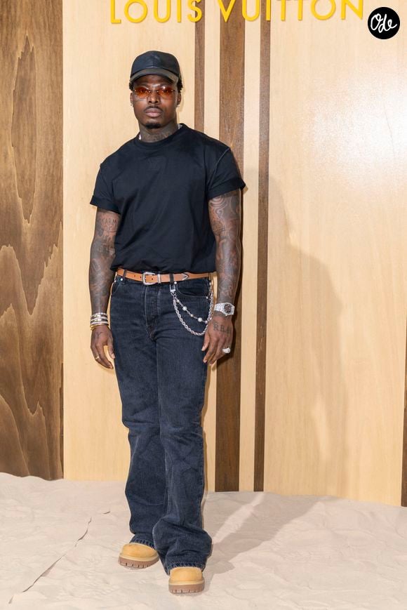 Asake - Photocall du défilé de mode Louis Vuitton Prêt à Porter Collection Homme Printemps/Été 2027 lors de la Fashion Week de Paris le 23 juin 2026.

© Olivier Borde / Bestimage