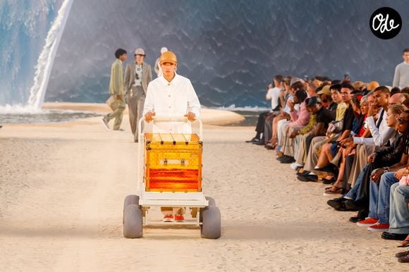Défilé de mode Louis Vuitton Prêt à Porter Collection Homme Printemps/Été 2027 lors de la Fashion Week de Paris, à la Cité Internationale Universitaire de Paris, France, le 23 juin 2026. © Bestimage