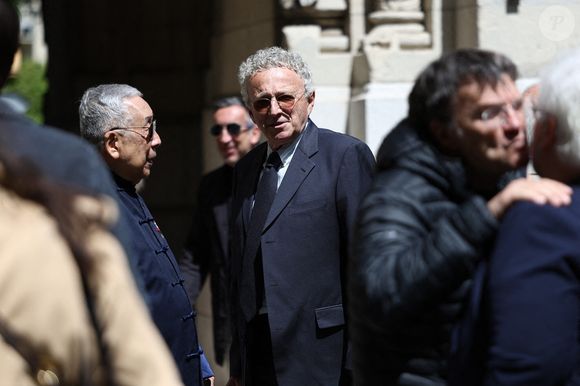 Nelson Monfort, journaliste assistant à la cérémonie d'enterrement de Daniel Bilalian à l'église Saint-Pierre de Neuilly-sur-Seine, près de Paris, France, le 22 mai 2025. Photo par Raphael Lafargue/ABACAPRESS.COM