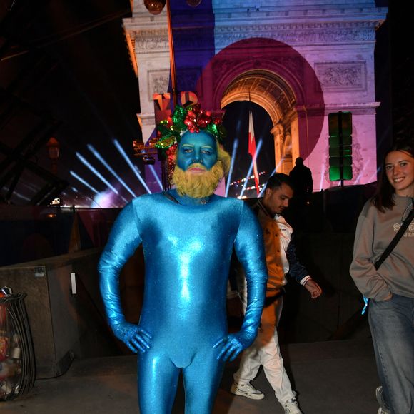 Exclusif - Philippe Katerine - Backstage - Personnalités sur le plateau de l'émission "Paris 2024 : merci! La grande soirée événement" sur les Champs-Elysées à Paris, à l'occasion des Jeux Olympiques et Paralympiques Paris 2024, diffusée en direct sur France 2, le 14 septembre 2024 © Perusseau-Ramsamy / Bestimage