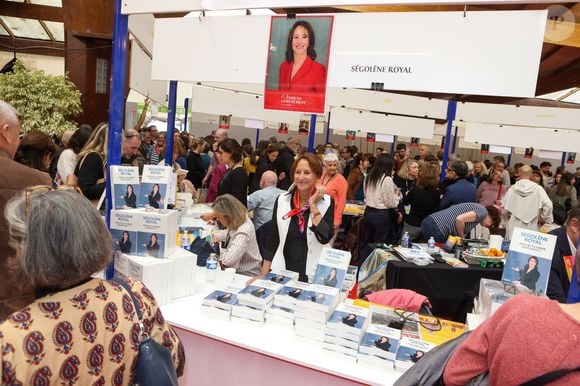 Ségolène Royal à la Hall Georges Brassens de Brive-la-Gaillarde pour la 43 ème Foire du Livre de Brive, le 8 novembre 2025. © Jean-Marc Lhomer/Bestimage