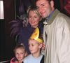 Ensemble, ils ont eu Valentine (née le 27 novembre 1995) et Nicolas (né le 24 juillet 1993)
© Nicolas Khayat/ABACA. Paris-France, 11/03/2001. Pierre Sled, son épouse Sophie Davant et leurs enfants Valentine et Nicolas à l'avant-première de : The Emperor's New Groove.