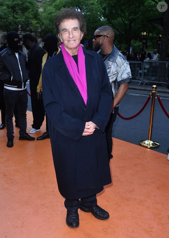 Une enquête a ensuite été ouverte, comme l'a indiqué le parquet de Paris

Jack Lang - Arrivées à la première cérémonie des Flammes, dédiée au rap au Théâtre du Châtelet à Paris. Le 11 mai 2023
© Veeren / Bestimage