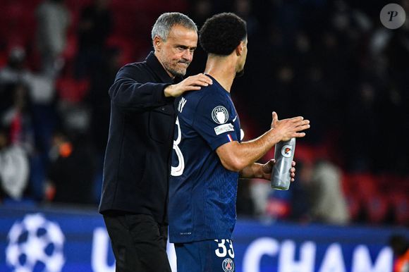 Luis Enrique (Paris SG) Warren Zaire-Emery (Paris SG) - Match de Ligue des Champions entre le PSG contre le Bayern de Munich au Parc des Princes à Paris le 4 novembre 2025. © Baptiste Autissier/Psnewz/Bestimage