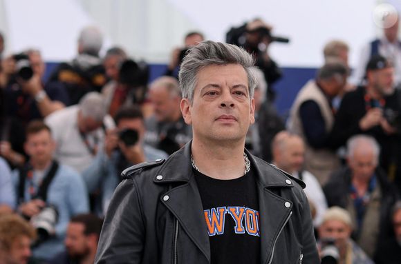 Benjamin Biolay au photocall de "Rosalie" lors du 76ème Festival International du Film de Cannes, le 18 mai 2023.
© Jacovides/Moreau/Bestimage