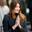 "Je termine 5 ans d’hormonothérapie" : Carla Bruni fait part d'une bonne nouvelle après un long parcours médical