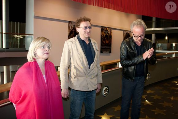 "Elle n’aura pas de séquelles de cet accident. Ça a failli être grave donc elle s’en est bien sortie", a également ajouté le comédien

Olivier Baroux, Jean-Paul Rouve et Isabelle Nanty lors de la première du film Les Tuche au cinéma Kinépolis de Lomme près de Lille.
Crédit : VANSTEENKISTE STEPHANE / BESTIMAGE