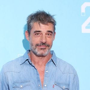 Thierry Neuvic au photocall de la mini-série "Infiltré(e)" lors de la 25ème édition du Festival de la fiction de la Rochelle, France © Denis Guignebourg/BestImage