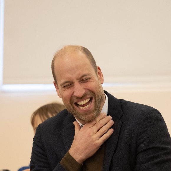 Le futur roi d'Angleterre a souhaité lui faire une jolie déclaration.

Le prince William, prince de Galles, participe à un atelier d'humour animé par l'humoriste galloise Kiri Pritchard-McLean à Llandudno, le 25 novembre 2025. Photo par PA Photo/ Bestimage