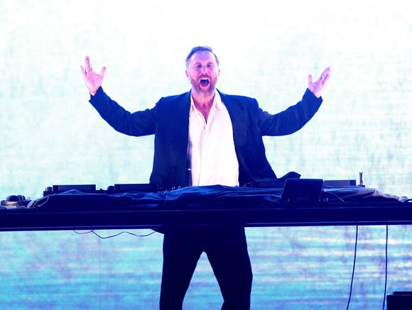 10 mai 2025, Huntington Beach, Californie, États-Unis : David Guetta se produit sur scène lors du Wango Tango 102.7 KIIS FM d'iHeartRadio à Huntington City Beach. (Crédit image : © Casey Flanigan/SOPA Images via ZUMA Press Wire)