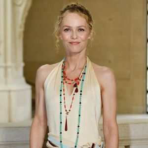 Vanessa Paradis au deuxième défilé Chanel "Collection Haute Couture Automne/Hiver 2026-2027" lors de la Fashion Week de Paris, le 7 juillet 2026

© Pauline Mourey / Bestimage