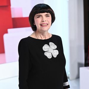 Exclusif - Mireille Mathieu - Enregistrement de l'émission Vivement dimanche au studio Gabriel à Paris, le 10 novembre 2023, présentée par M.Drucker et diffusée le 26 novembre 2023 sur France 3. © Guillaume Gaffiot / Bestimage