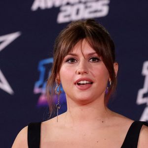 Elle revient sur sa prestation marquante sur le titre “All by Myself”, qui a marqué la saison.

Marine Delplace au photocall de la 27ème édition des NRJ Music Awards au palais des Festivals de Cannes, France, le 31 octobre 2025. © Dominique Jacovides/Bestimage