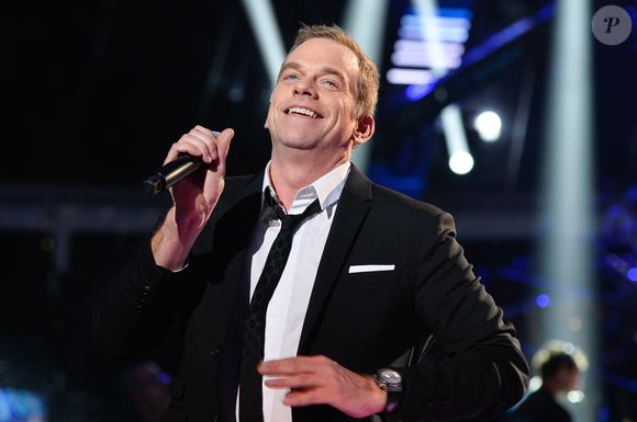 Le chanteur Garou (parrain du Téléthon 2016) - 30ème édition du Téléthon 2016 (AFMTéléthon) à l'hippodrome de Longchamp à Paris, France, le 3 décembre 2016. © Coadic Guirec/Bestimage