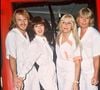 En effet, les élèves vont chanter et danser chaque début de prime sur leur titre Voulez-vous. 

ABBA à Londres