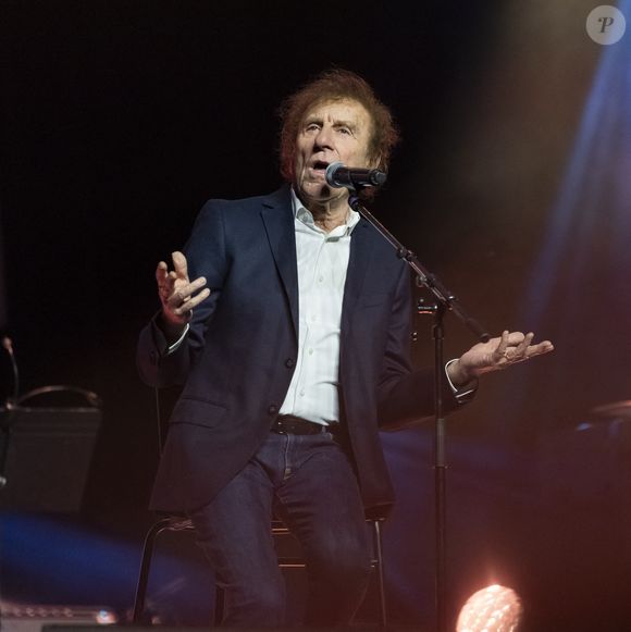 Appréciant tout particulièrement la campagne,Alain Souhcon n'est pas de ceux qui apprécient la chasse. Bien au contraire....

Alain Souchon - Scène du Gala de la Fondation Recherche Alzheimer placée sous le signe de l’émotion et du partage avec un concert unique sur le thème "2 générations chantent pour la 3ème" à l’Olympia à Paris le 17 mars 2025. © Olivier Borde - Bertrand Rindoff/Bestimage