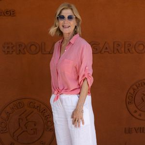 Michèle Laroque au village lors des Internationaux de France de Tennis de Roland Garros 2025. Paris, le 30 mai 2025. 
© Moreau / Jacovides / Bestimage