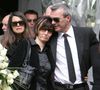 Malheureusement, si sa santé s'était améliorée au sortir du télécrochet, cela n'a pas duré. Le 30 avril 2007, l'interprète du titre "Écris l'histoire" s'en est allé...

Karine Ferri avec Laurence et Pierre, les parents de Grégory Lemarchal, et Leslie sa sœur quittent le service funéraire de Grégory Lemarchal, gagnant de la Star Academy, à Chambéry, France, le 3 mai 2007. Photo Abaca