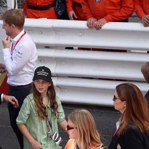 La jeune fille de 11 ans avait aussi une robe printanière, mais verte

Andrea Casiraghi, fils de la Princesse Caroline de Monaco, et son épouse Tatiana étaient présents au 2026 Monaco E-Prix, pour passer un moment en famille dans les tribunes avec leurs trois enfants, Sacha, Maximilian, et India le 16 mai 2026, à Monaco. Photo by JC Vinaj/ABACAPRESS.COM