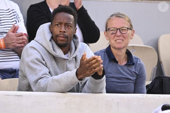 Gael Monfils assiste à la victoire de sa femme en tribunes des internationaux de France de Roland Garros à Paris le 4 juin 2023. Marié à Elina Svitolina depuis 2021, le joueur français a dit dimanche son admiration pour sa compagne et la mère de leur petite fille, née en octobre dernier.