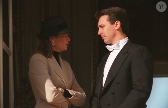 Selon ses propos, il aurait été drogué durant la soirée. 

La princesse Stéphanie de Monaco et Daniel Drucruet au balcon du Palais de Monaco le jour de la fête nationale monégasque. Photo par AGENCE / BESTIMAGE