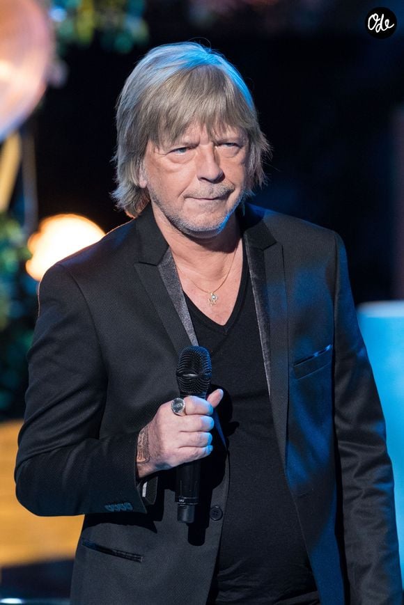 Le chanteur Renaud (Renaud Séchan) - Tournage de l'émission "Merci Renaud" dans les studios de la Plaine Saint-Denis le 15 novembre 2016, qui sera diffusée le samedi 17 décembre 2016 en prime time sur France 2. © Cyril Moreau / Bestimage