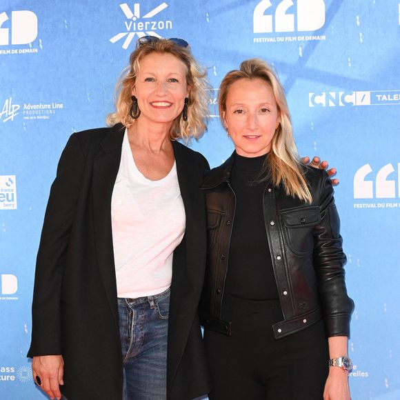 Alexandra Lamy et Audrey Lamy - Photocall de la première édition du Festival du Film de Demain au Ciné Lumière à Vierzon. Le 3 juin 2022
© Coadic Guirec / Bestimage