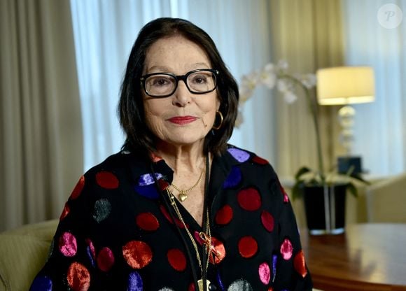 La chanteuse grecque Nana Mouskouri pose lors d'une interview à Berlin, en Allemagne, le 12 janvier 2018. Photo by Britta Pedersen/DPA/ABACAPRESS.COM