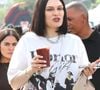 Jessie J a récemment révélé avoir été diagnostiquée d’un cancer du sein à un stade précoce.
Los Ángeles, CA – EXCLUSIF – La chanteuse Jessie J a été vue profitant d’une sortie décontractée avec une amie alors qu’elles s’arrêtent au marché fermier pour prendre un café.
Backgrid USA / Bestimage
