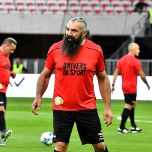 Sébastien Chabal - Match des Légendes, la rencontre qui mêle le football et le rugby au profit de l'association de P. Olmeta (ancien gardien de but et co-fondateur de l'association), "Un sourire, un espoir pour la vie" s'est déroulé à Nice à l'Allianz Riviera, le 26 septembre 2022. L'association de P. Olmetta est engagée en faveur des enfants atteints de cancer ou de maladie orpheline. © Bruno Bebert/Bestimage