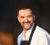 Passionné de cuisine, Cyril Lignac n’en oublie pas pour autant sa vie privée. 

Exclusif - Le chef Cyril Lignac dans l'espace VIP, le Pavillon Eiffel, lors de la Longines Paris Eiffel Jumping au pied de la Tour Eiffel sur le Champ-de-Mars à Paris, France. © Perusseau-Veeren/Bestimage