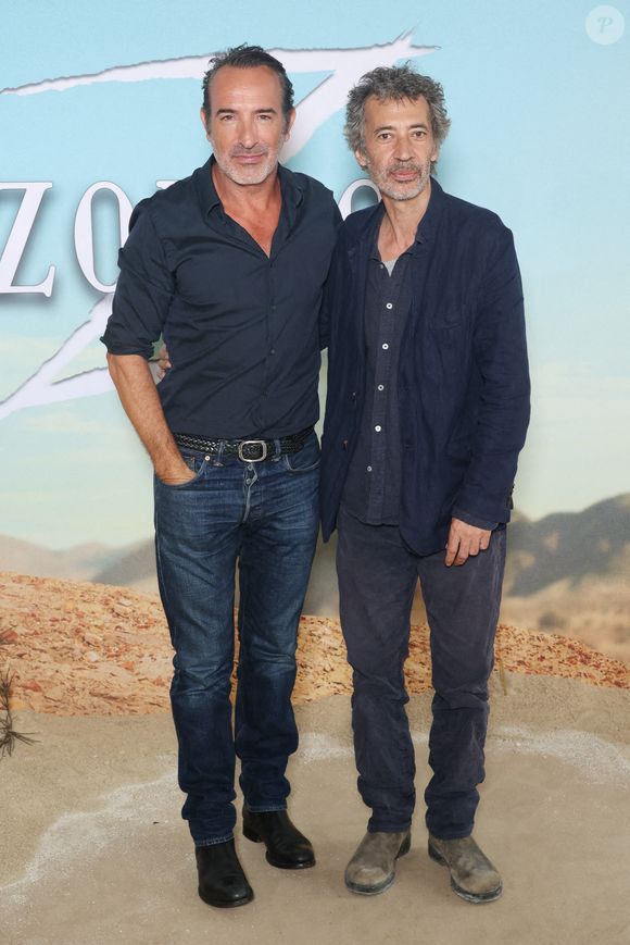 Jean Dujardin et Eric Elmosnino assistent au photocall de la série 'Zorro' à l'Hôtel Le Marois à Paris, France, le 03 septembre 2024. Photo by Jerome Dominé/ABACAPRESSCOM