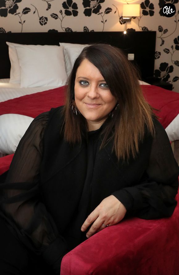 La chanteuse Aurélie Cabrel, fille de Francis Cabrel, ouvre le superbe hôtel restaurant "Le square" à Astaffort le 11 avril 2018, fief de la famille Cabrel, village de 2000 habitants dans la campagne du Lot et Garonne proche d'Agen. © Patrick Bernard/Bestimage
