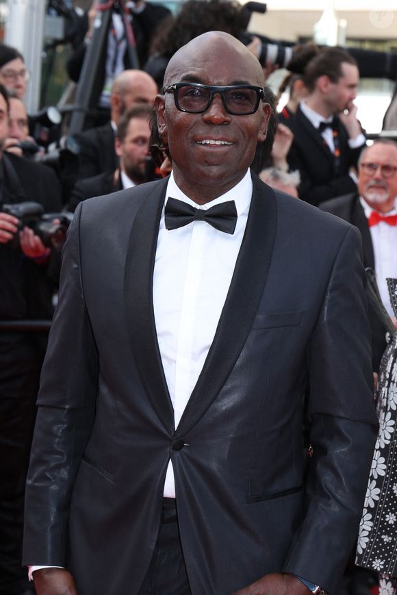 Lucien Jean-Baptiste - Montée des marches du film " La venue de l'avenir " lors du 78ème Festival International du Film de Cannes, au Palais des Festivals à Cannes. Le 22 mai 2025
© Jacovides-Moreau / Bestimage