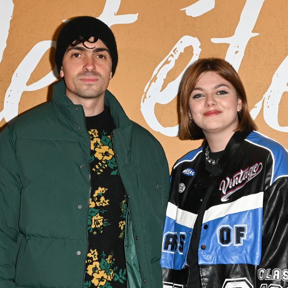 Louane et Florian Rossi se sont mariés en Provence.

Florian Rossi et sa compagne Louane Emera - Avant-première du film « Cet été-là » au cinéma Pathé Wepler à Paris. © Coadic Guirec/Bestimage