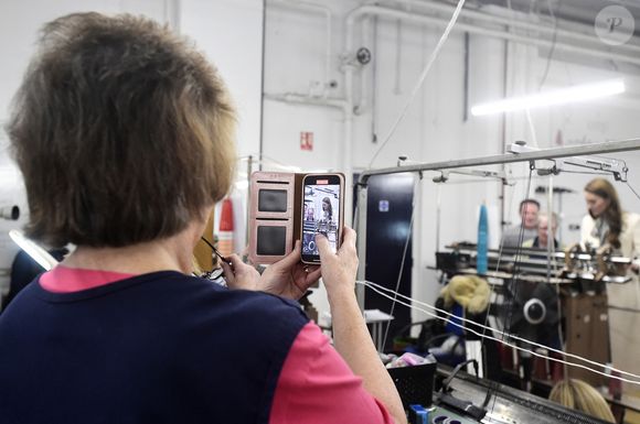 Catherine (Kate) Middleton, princesse de Galles visite Corgi, un fabricant de textiles familial spécialisé dans la production de chaussettes et de tricots, le 30 janvier 2025 à Ammanford, au Pays de Galles, au Royaume-Uni, le 30 janvier 2025.Julien Burton / Bestimage