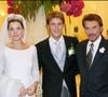 Et les allers-retours étaient plutôt fréquents puisqu'il a ouvert un restaurant, The Prince of Venice, qui s'est exporté à Monte Carlo depuis
Johnny Hallyday, Laeticia Hallyday, Clotilde Courau, Emmanuel-Philibert de Savoie au mariage de Clotilde Courau et Emmanuel-Philibert de Savoie à Rome le 25 septembre 2003 AGENCE / BESTIMAGE