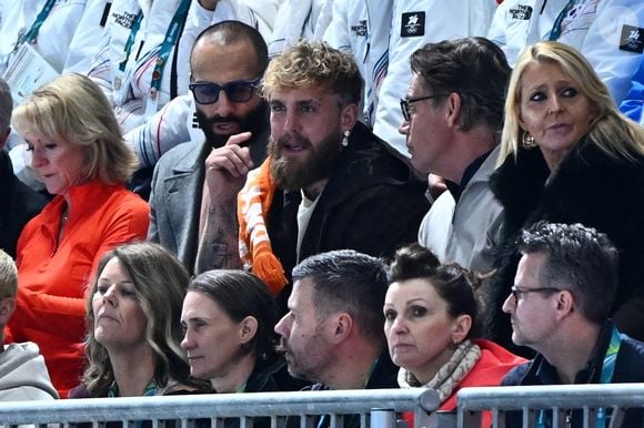 La patineuse néerlandaise décroche ainsi son premier titre olympique après l'argent en 2022.

L'Américain Jake Paul (C) dans les tribunes, attendant sa partenaire, la Néerlandaise Jutta Leerdam, lors de la course de patinage de vitesse sur 1000 m aux Jeux Olympiques d'hiver de 2026 à Milano Cortina, le lundi 9 février 2026 à Milan, Italie. Les XXVe Jeux olympiques d'hiver se dérouleront du 6 au 22 février 2026 en Italie. Photo by ABACAPRESS.COM