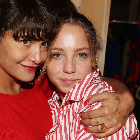 Emma de Caunes et sa fille Nina Blanc-Francard (fille de Sinclair) - Soirée "Tricolore Party" pour célébrer le 65ème anniversaire du Thermolactyl de Damart à la Maison Molière à Paris le 13 septembre 2018.