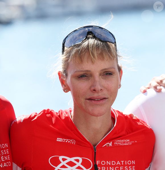 La princesse Charlène de Monaco - La famille princière de Monaco à l'arrivée de la 3ème édition de la course "The Crossing : Calvi-Monaco Water Bike Challenge". Ce défi caritatif organisé par la Fondation Princesse Charlène se déroule les 12 et 13 septembre. 
© Jean-Charles Vinaj/Pool Monaco/Bestimage