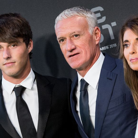 Didier Deschamps, sa femme Claude et leur fils Dylan - Les célébrités arrivent à la cérémonie des Trophées Fifa 2018 au Royal Festival Hall à Londres, Royaume Uni, le 25 septembre 2018. © Cyril Moreau/Bestimage